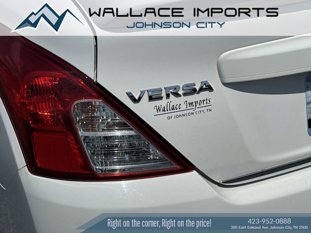 Used 2018 Nissan Versa S Plus FWD image 11
