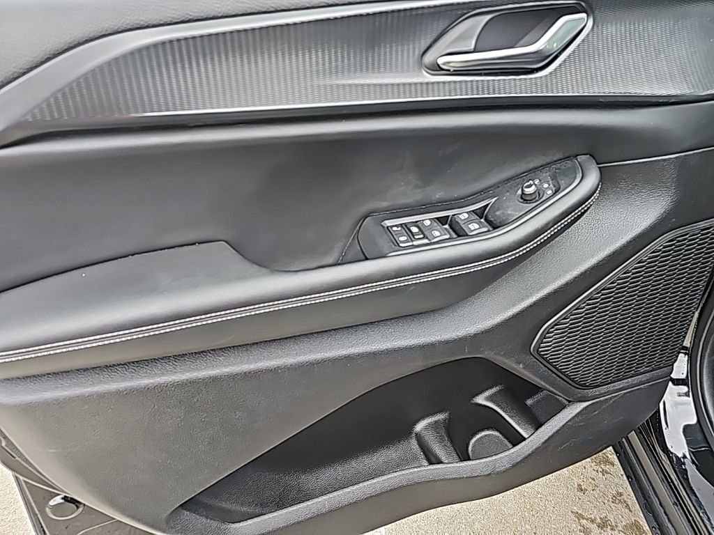 Certified 2024 Jeep Grand Cherokee Altitude image 15