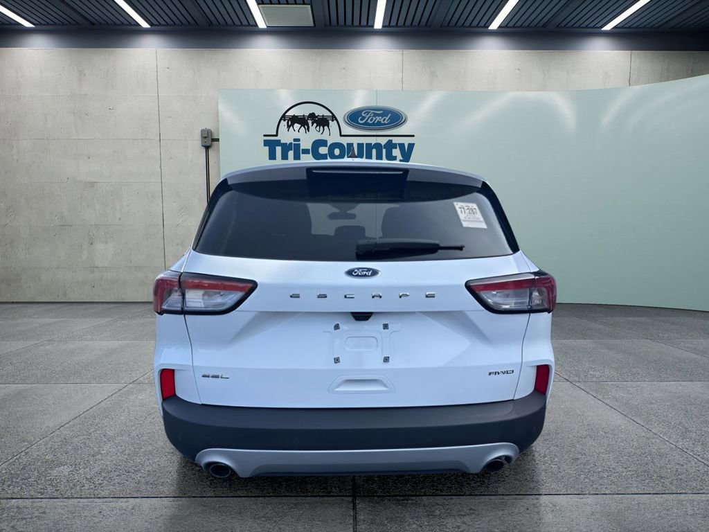 Used 2022 Ford Escape SEL image 6