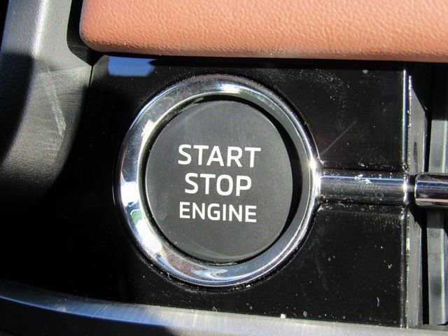 Used 2025 Mitsubishi Outlander SEL image 21