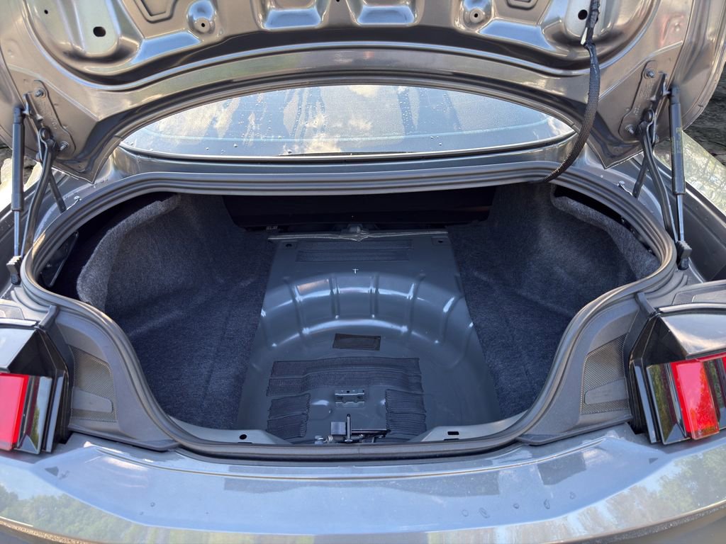 Used 2024 Ford Mustang GT RWD image 9