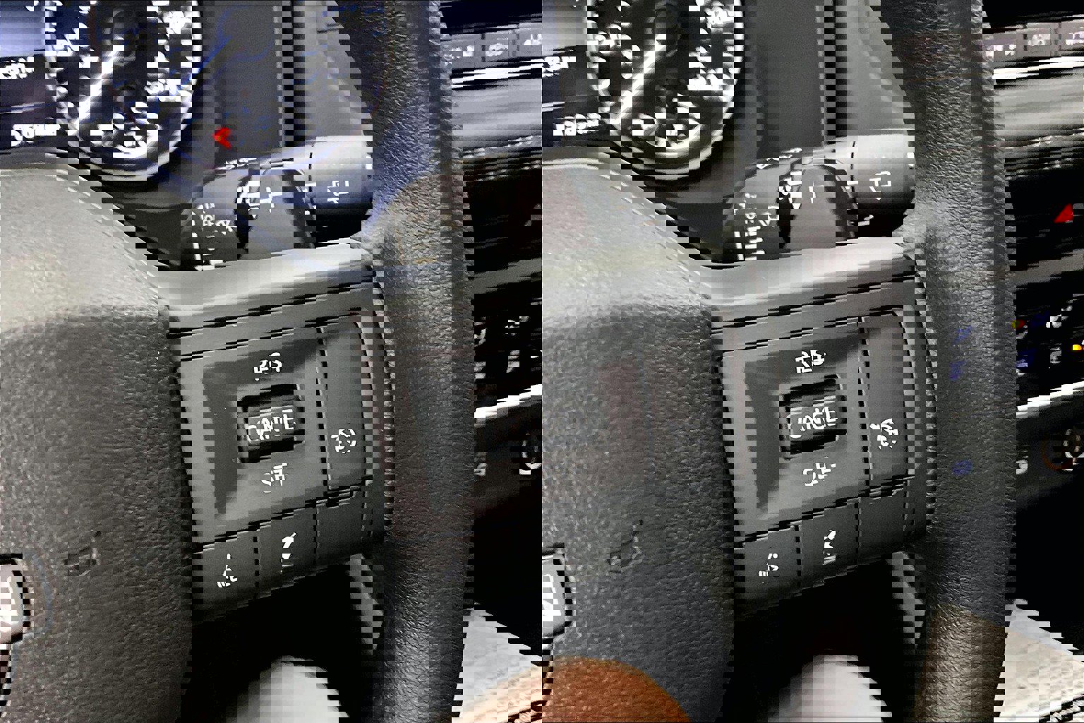 New 2025 Nissan Rogue S image 41