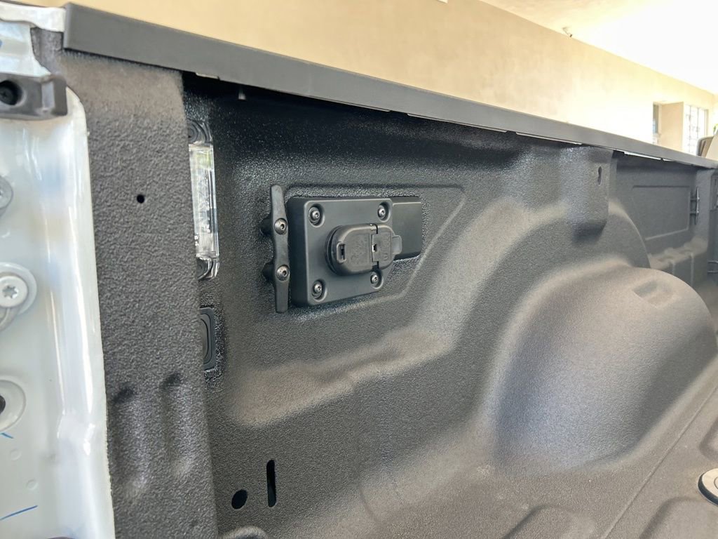 Used 2025 RAM 3500 Big Horn AWD/4WD image 41