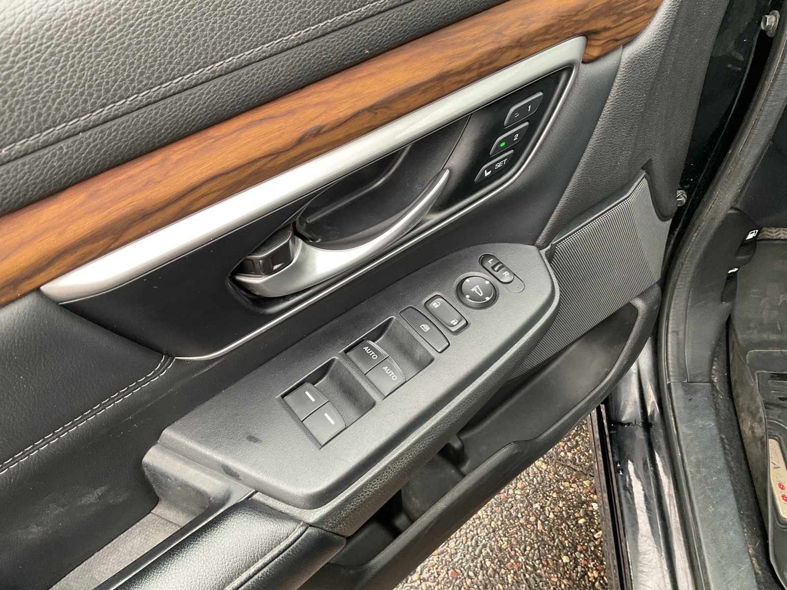 Used 2022 Honda CR-V Touring image 23