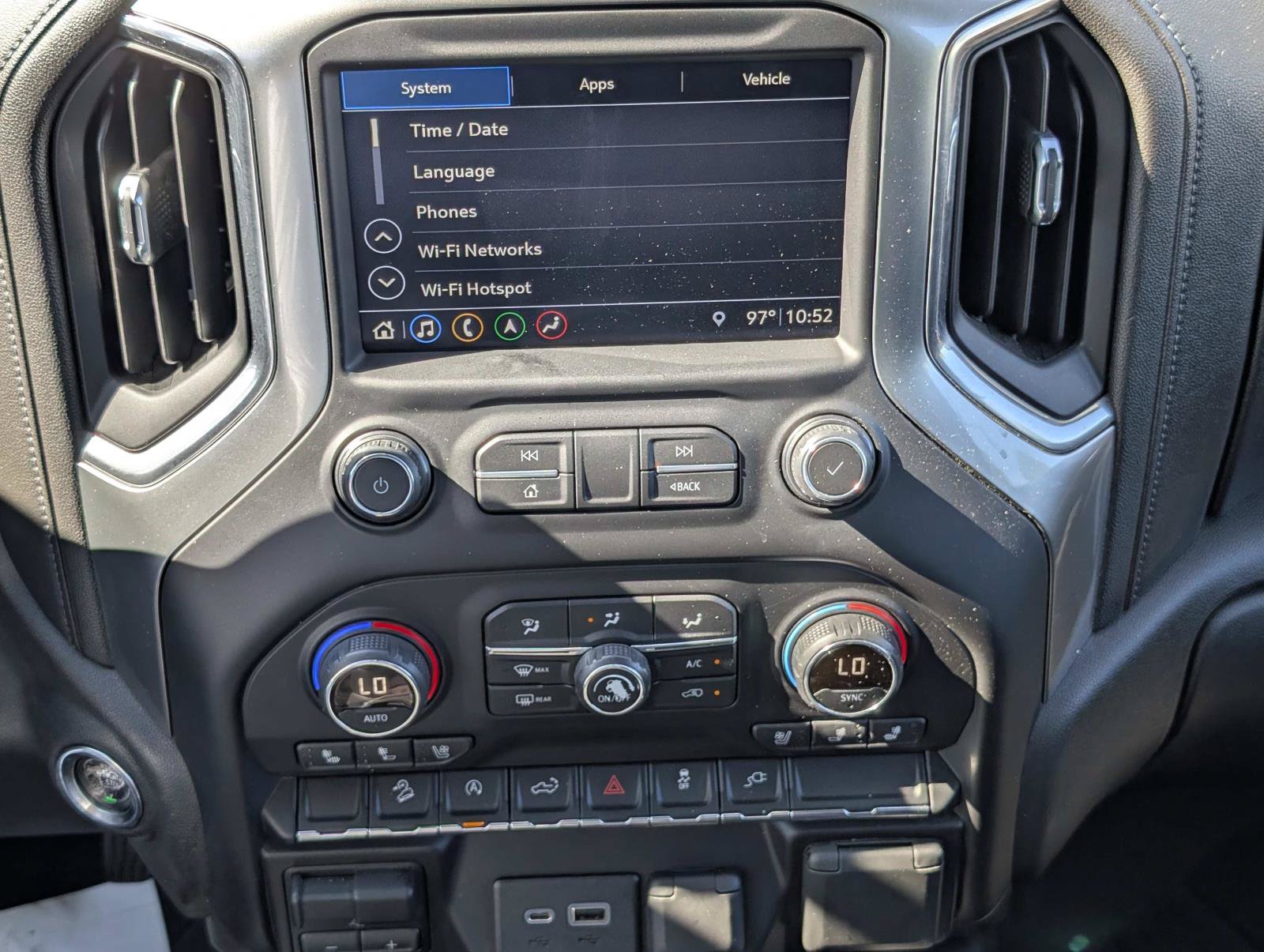 Used 2019 Chevrolet Silverado 1500 LTZ AWD/4WD image 19