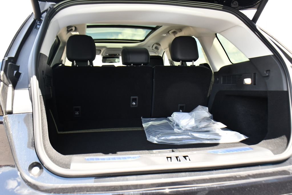 New 2026 Lincoln Nautilus Reserve w/ Jet Appearance Package AWD/4WD image 18