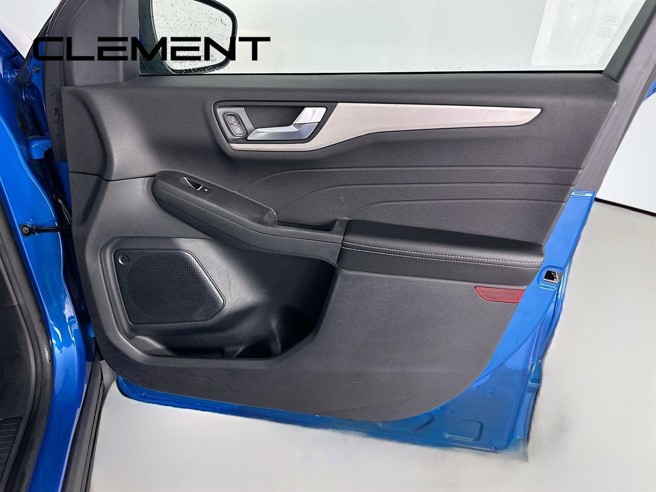 Used 2021 Ford Escape SE image 33