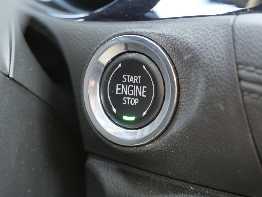 Used 2022 Buick Encore GX Essence w/ Experience Buick Package image 28