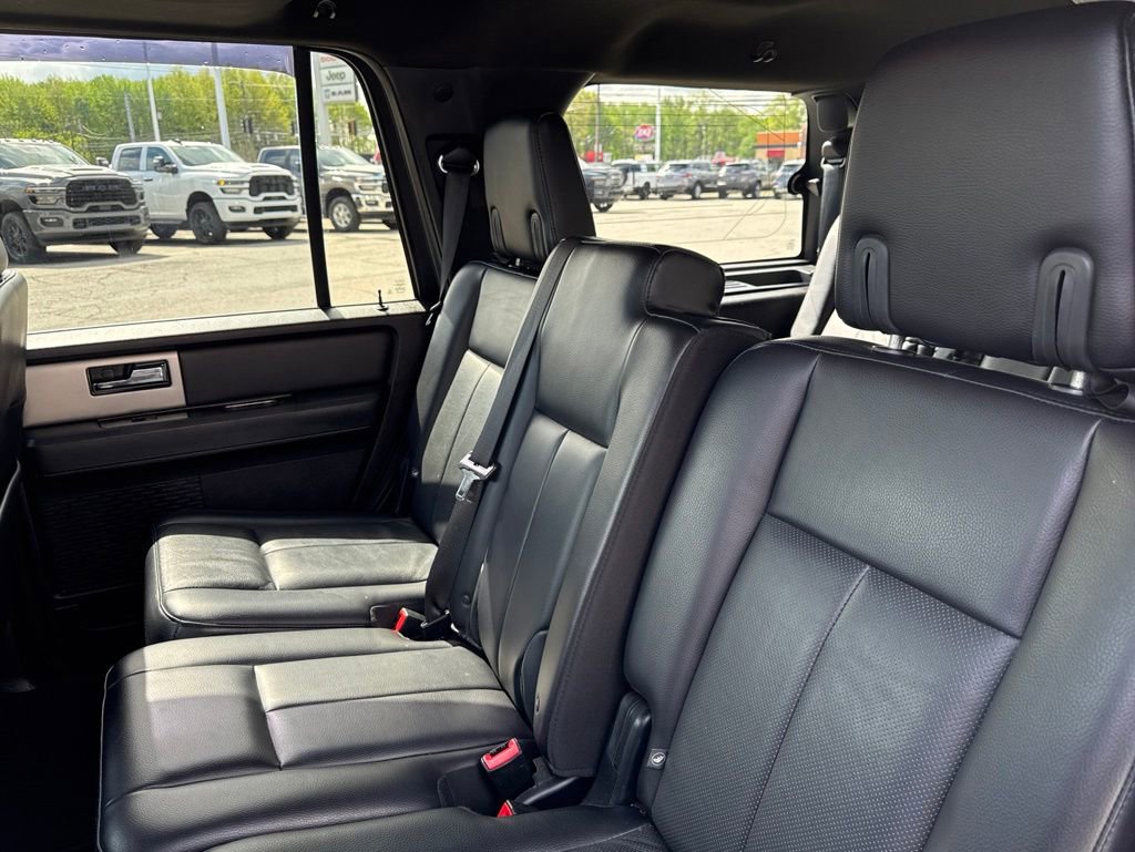 Used 2017 Ford Expedition Limited AWD/4WD image 38