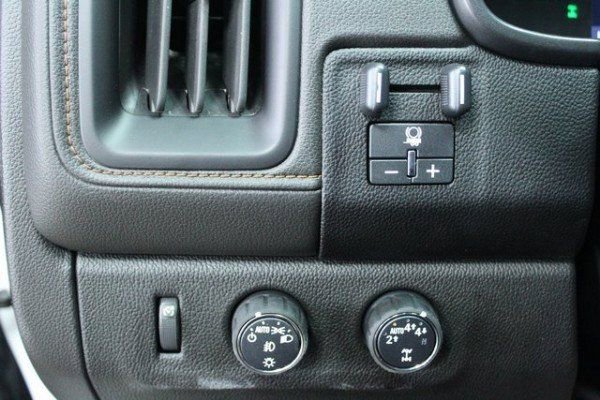 Used 2021 GMC Canyon AT4 w/ Driver Alert Package image 19