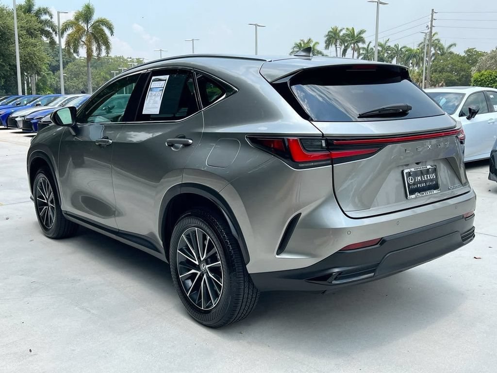 Certified 2025 Lexus NX 250 FWD w/ Accessory Package (Z1) image 5