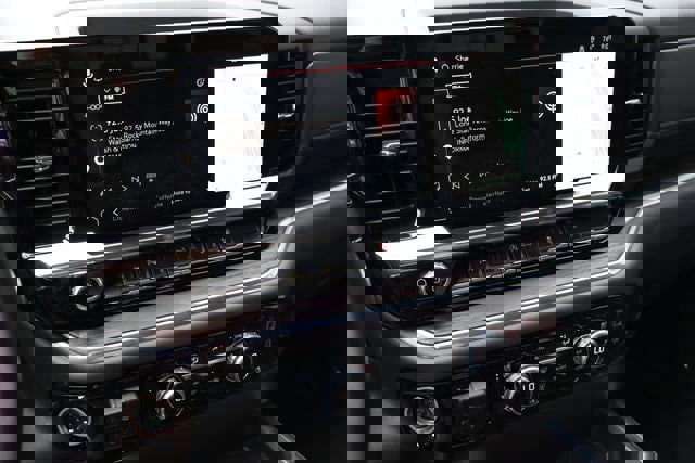 Used 2024 GMC Sierra 1500 SLT RWD image 6