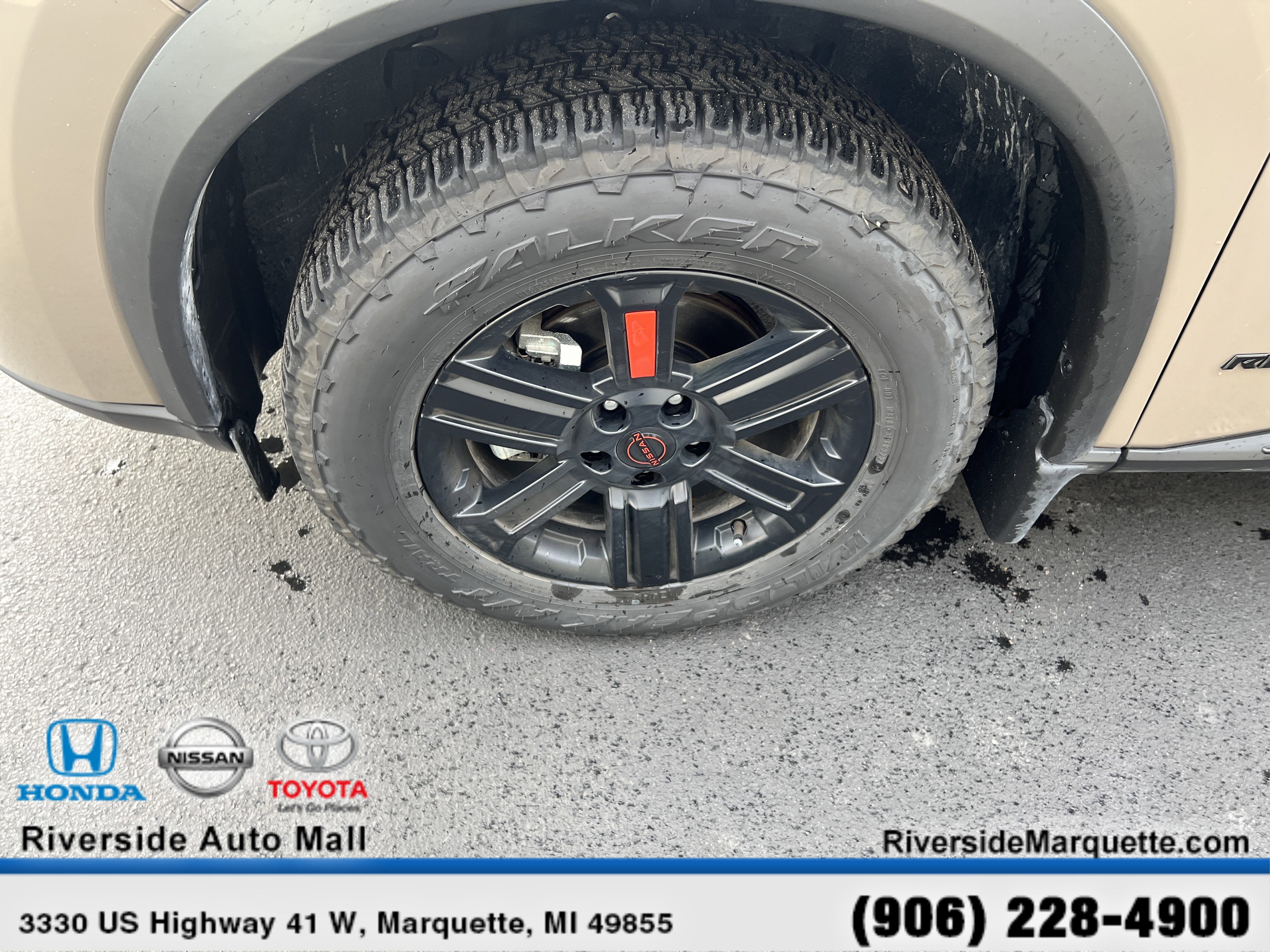 Used 2025 Nissan Rogue SV AWD/4WD image 11