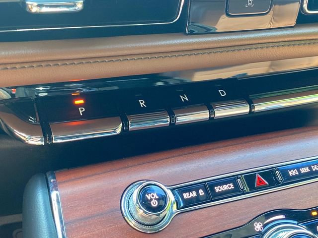 Certified 2023 Lincoln Aviator Reserve w/ Equipment Group 201A AWD/4WD image 29