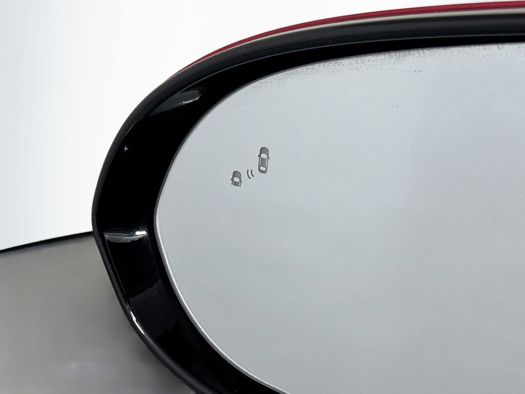 Used 2022 Kia Niro EX image 16