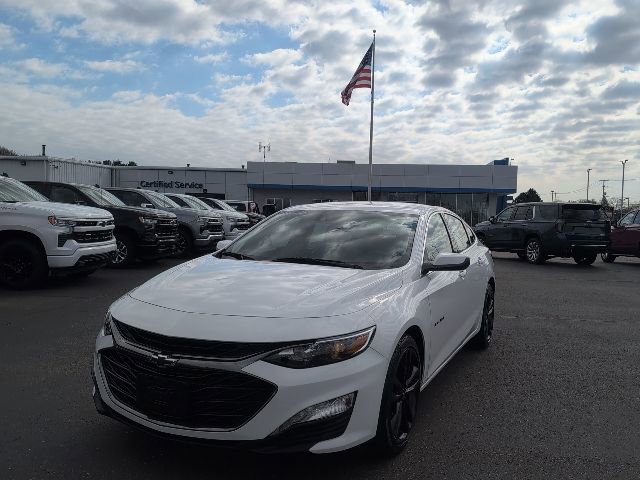 Used 2024 Chevrolet Malibu LT w/ Sport Edition FWD image 1