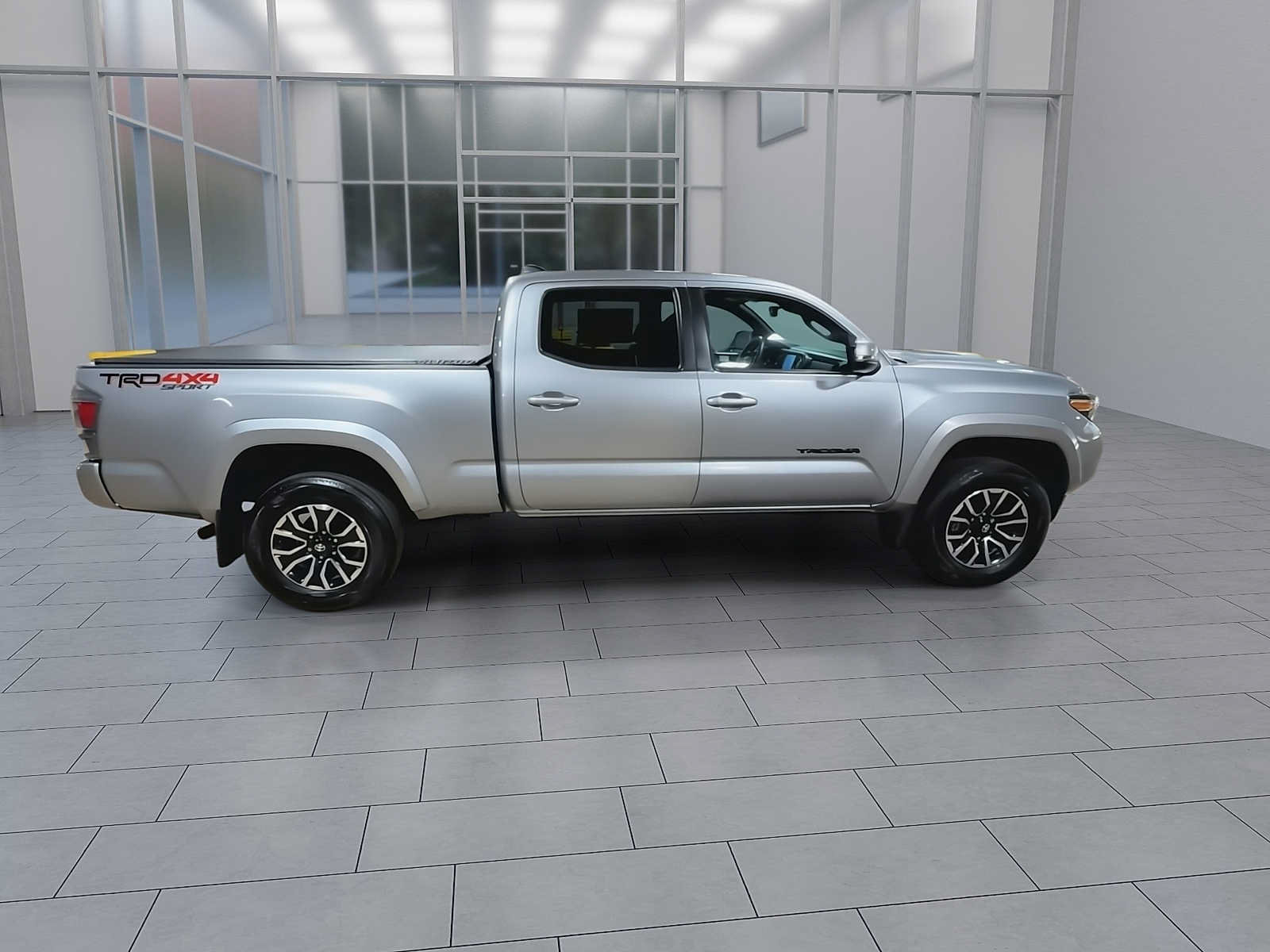 Used 2021 Toyota Tacoma TRD Sport AWD/4WD image 9