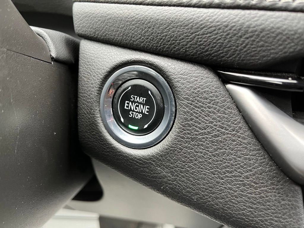 Used 2024 Cadillac XT4 Premium Luxury AWD/4WD image 26