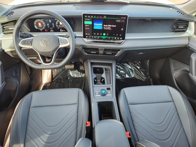 New 2026 Volkswagen Tiguan SE AWD/4WD image 24