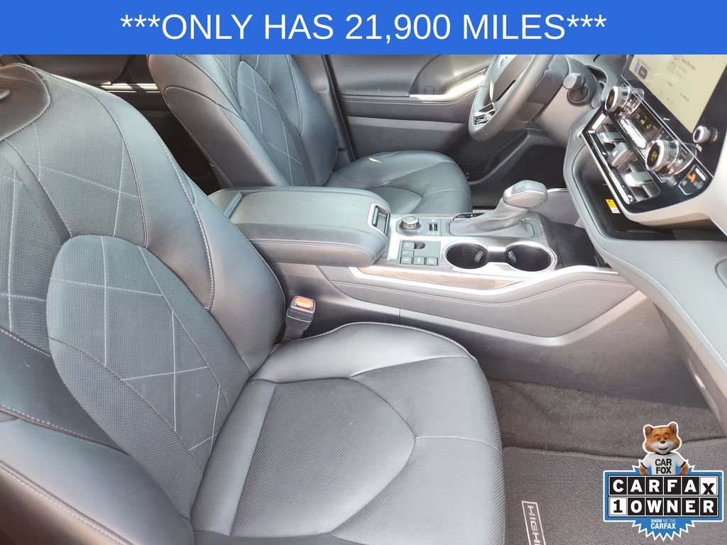 Used 2024 Toyota Highlander Platinum AWD/4WD image 14