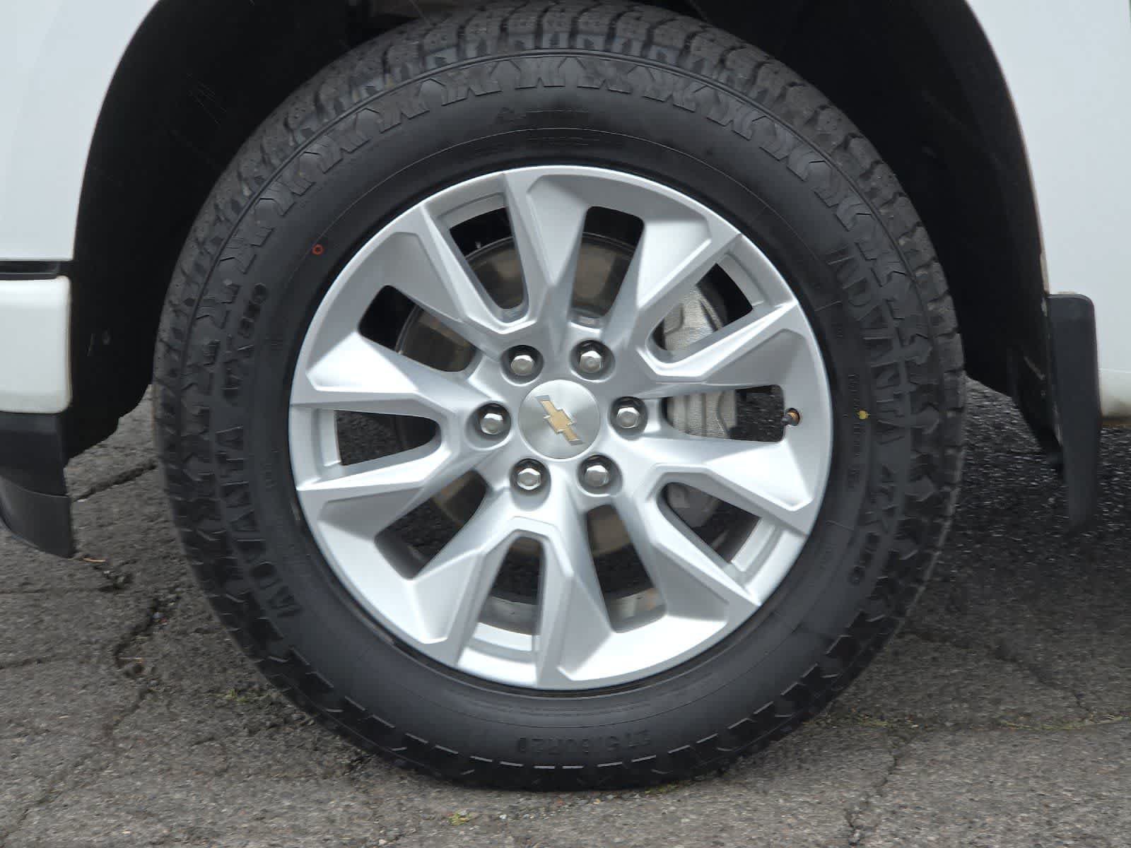 Used 2022 Chevrolet Silverado 1500 Custom AWD/4WD image 24