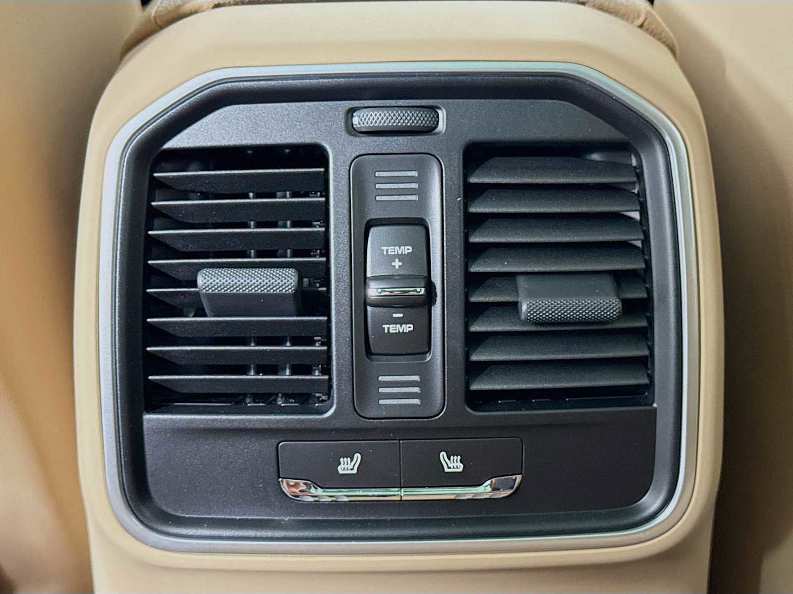 New 2025 Porsche Macan S image 27