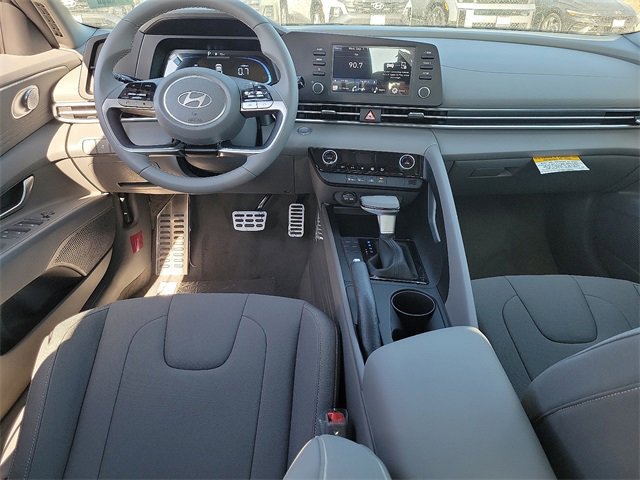 New 2025 Hyundai Elantra Sport FWD image 7