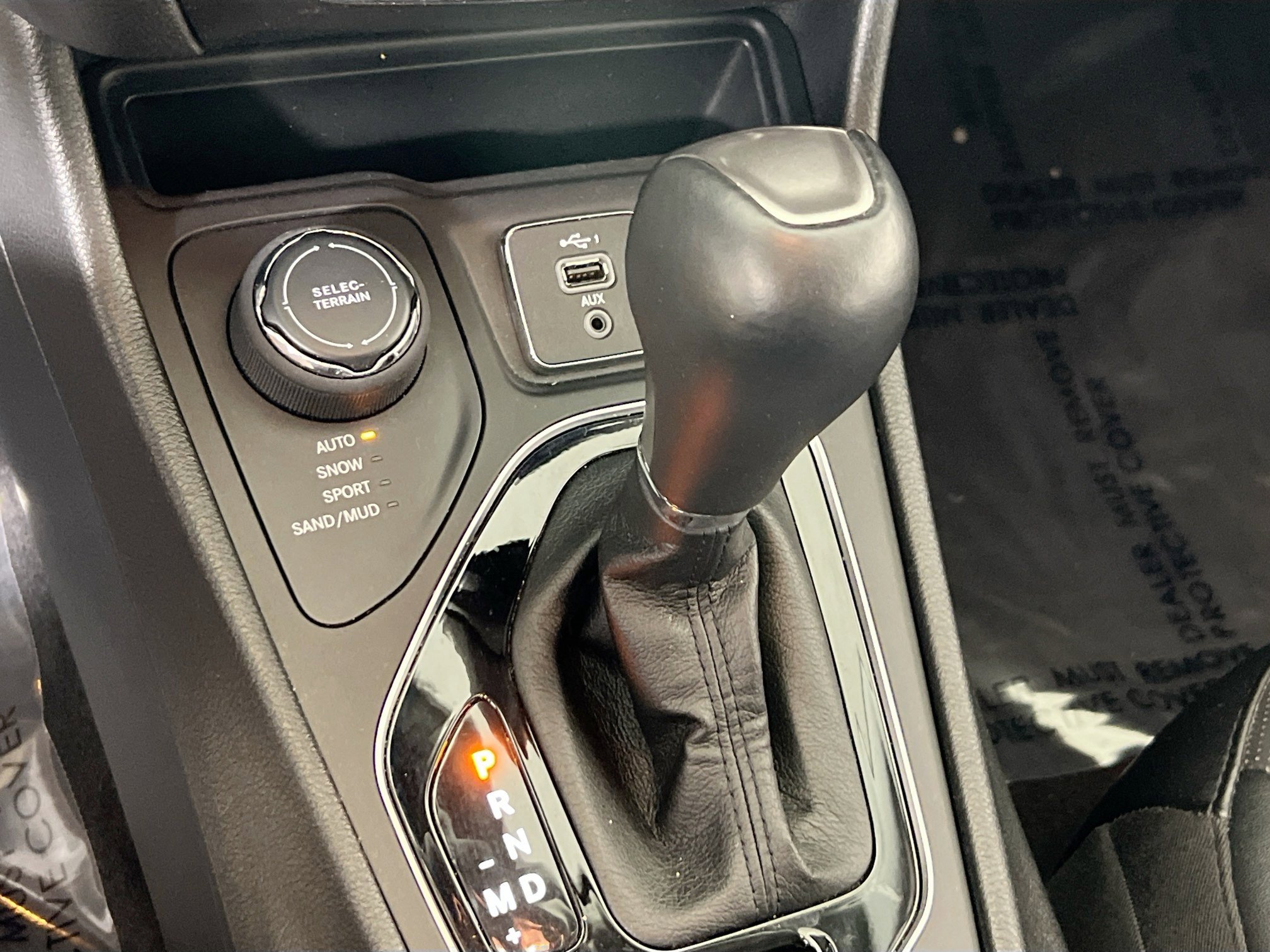 Used 2022 Jeep Cherokee Limited image 15