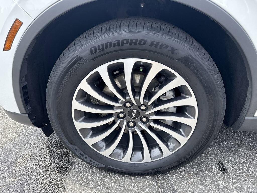 Used 2023 Lincoln Aviator Reserve image 11