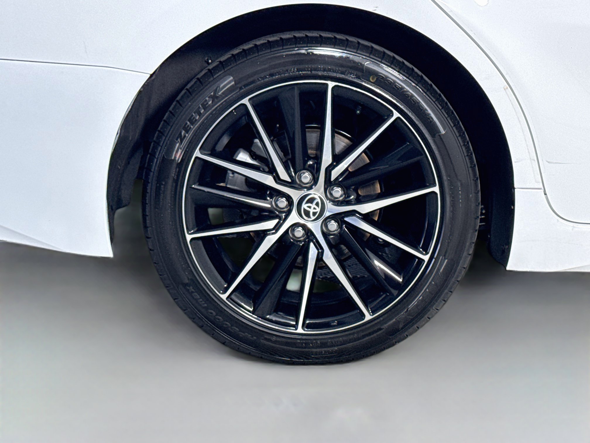 Used 2023 Toyota Camry SE FWD image 33