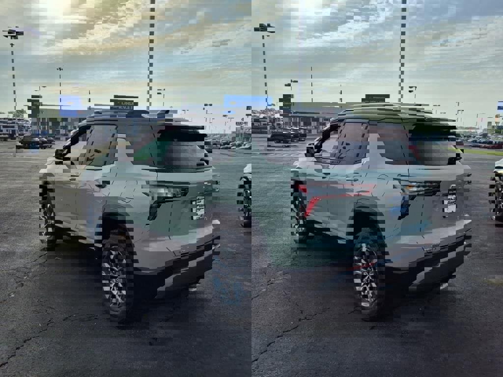 New 2026 Chevrolet Equinox LT image 5