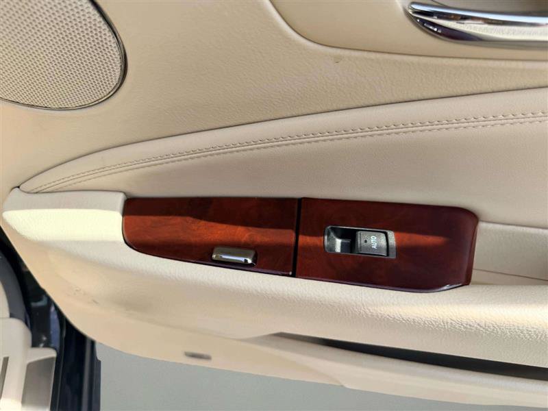 Used 2010 Lexus LS 460 L RWD image 30