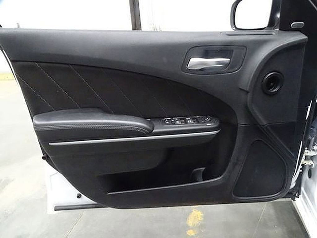 Used 2023 Dodge Charger SXT image 16