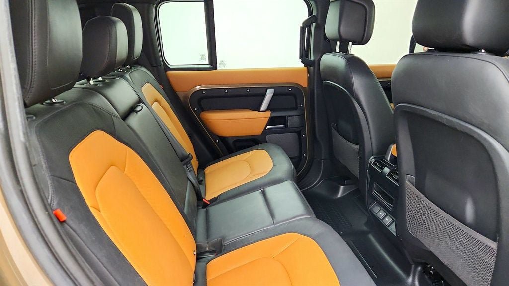 Used 2023 Land Rover Defender 110 X-Dynamic SE AWD/4WD image 24