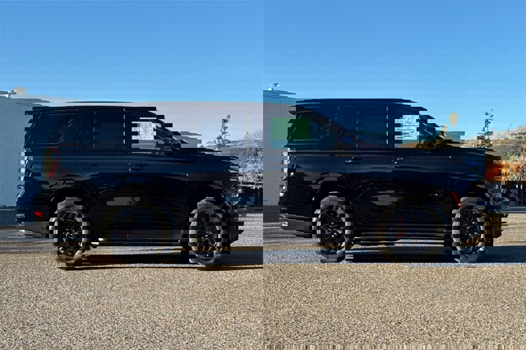 New 2026 Chevrolet Tahoe RST w/ RST Performance Edition image 3