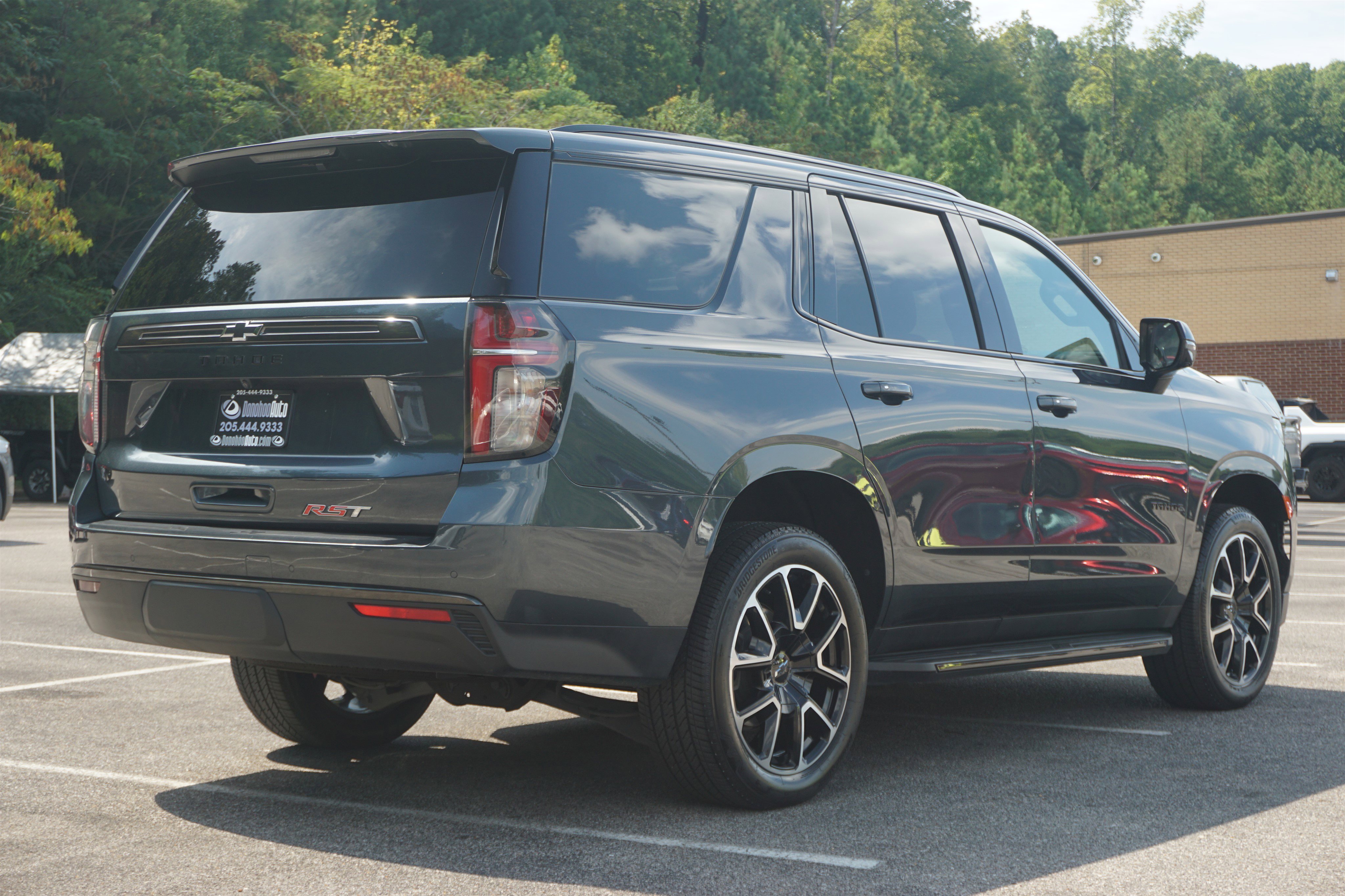 Used 2021 Chevrolet Tahoe RST w/ Luxury Package image 9