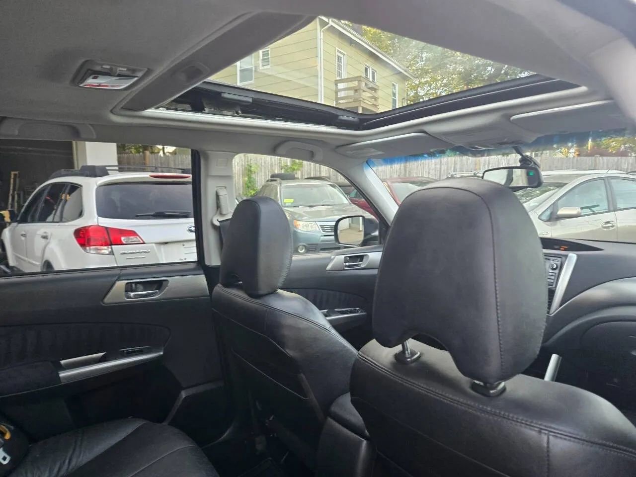 Used 2011 Subaru Forester 2.5X Limited image 8
