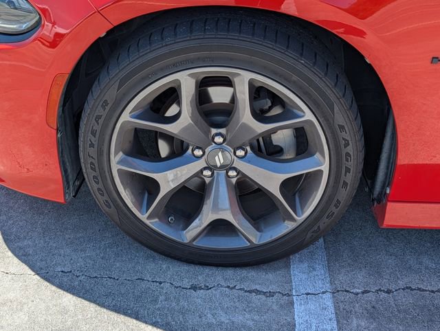Used 2022 Dodge Charger R/T w/ Blacktop Package RWD image 9
