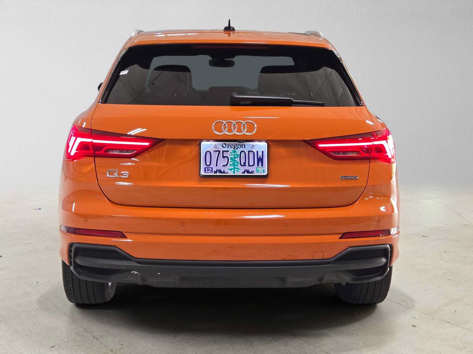 Used 2023 Audi Q3 2.0T Premium AWD/4WD image 4