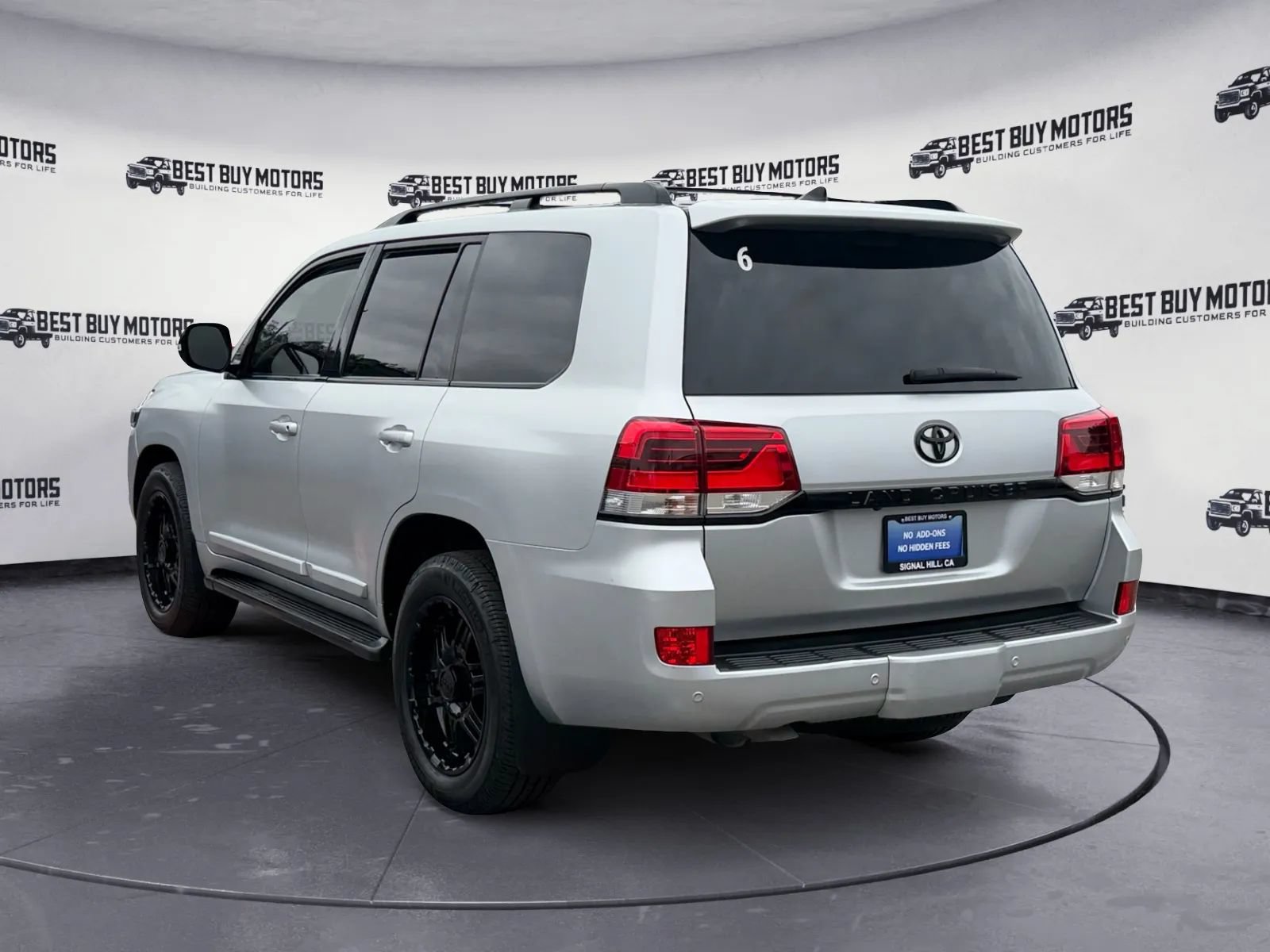 Used 2017 Toyota Land Cruiser AWD/4WD image 6