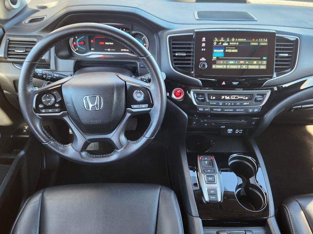 Used 2022 Honda Pilot Touring image 3
