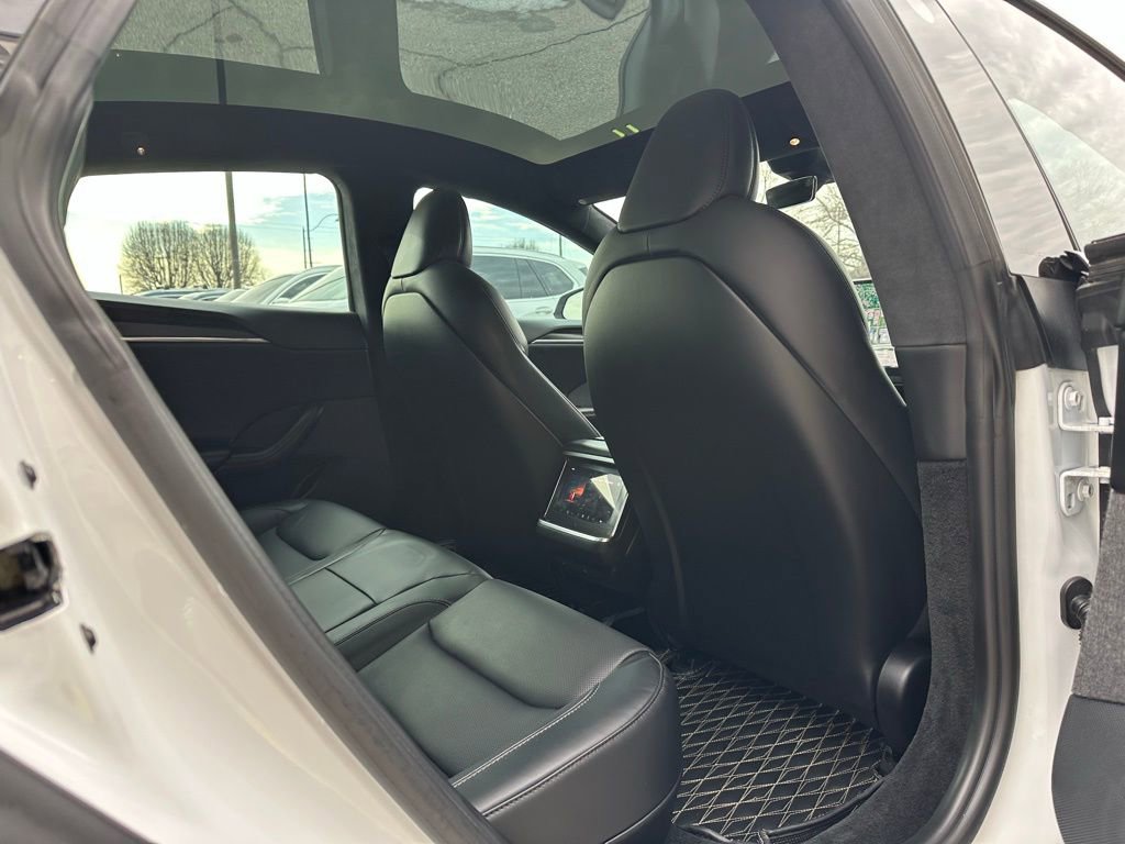 Used 2021 Tesla Model S Plaid image 27