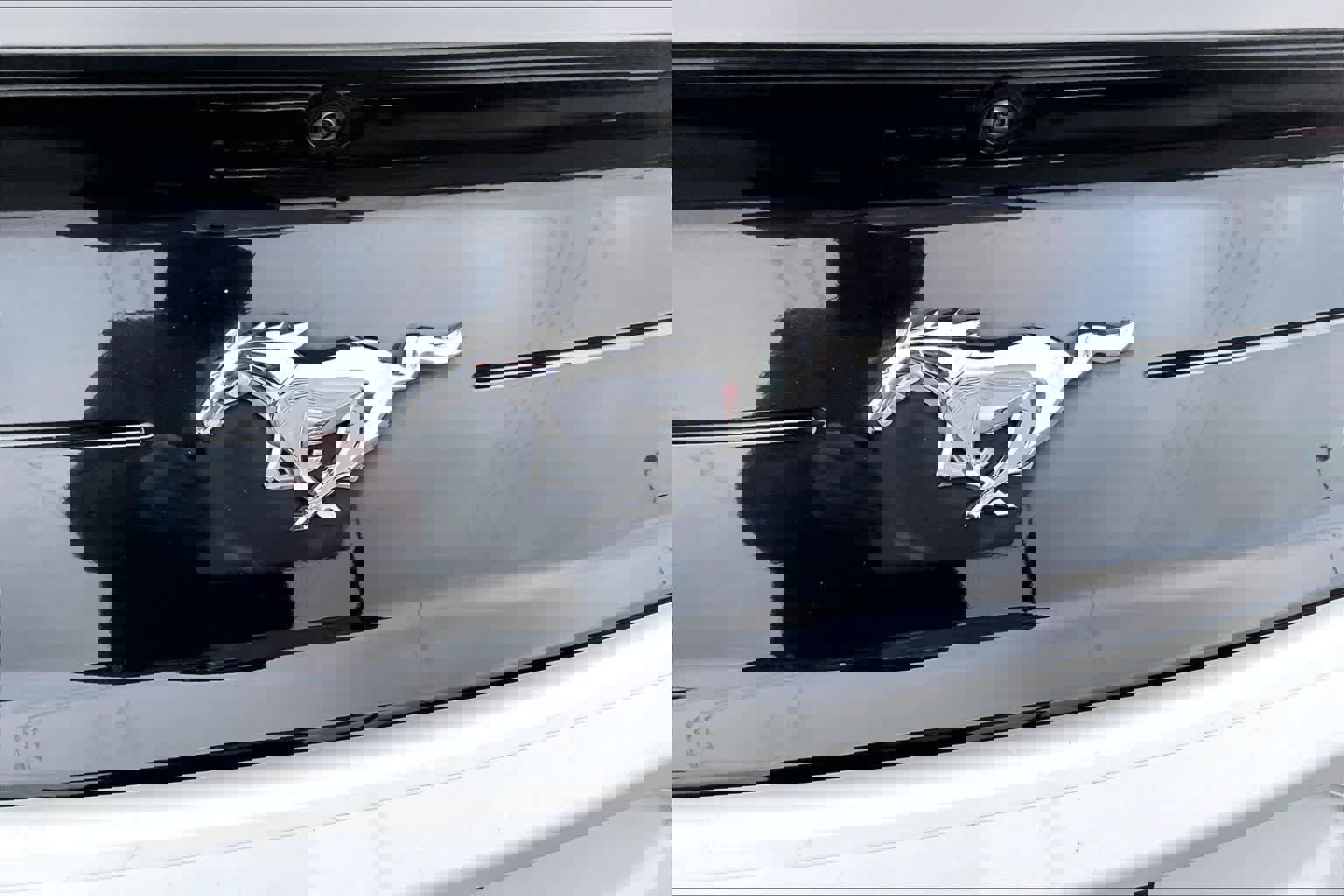 Used 2022 Ford Mustang Coupe image 7