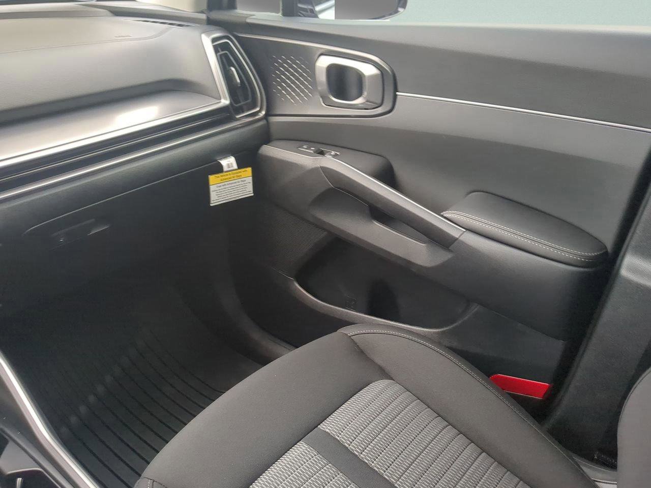 New 2026 Kia Sorento LX FWD image 13
