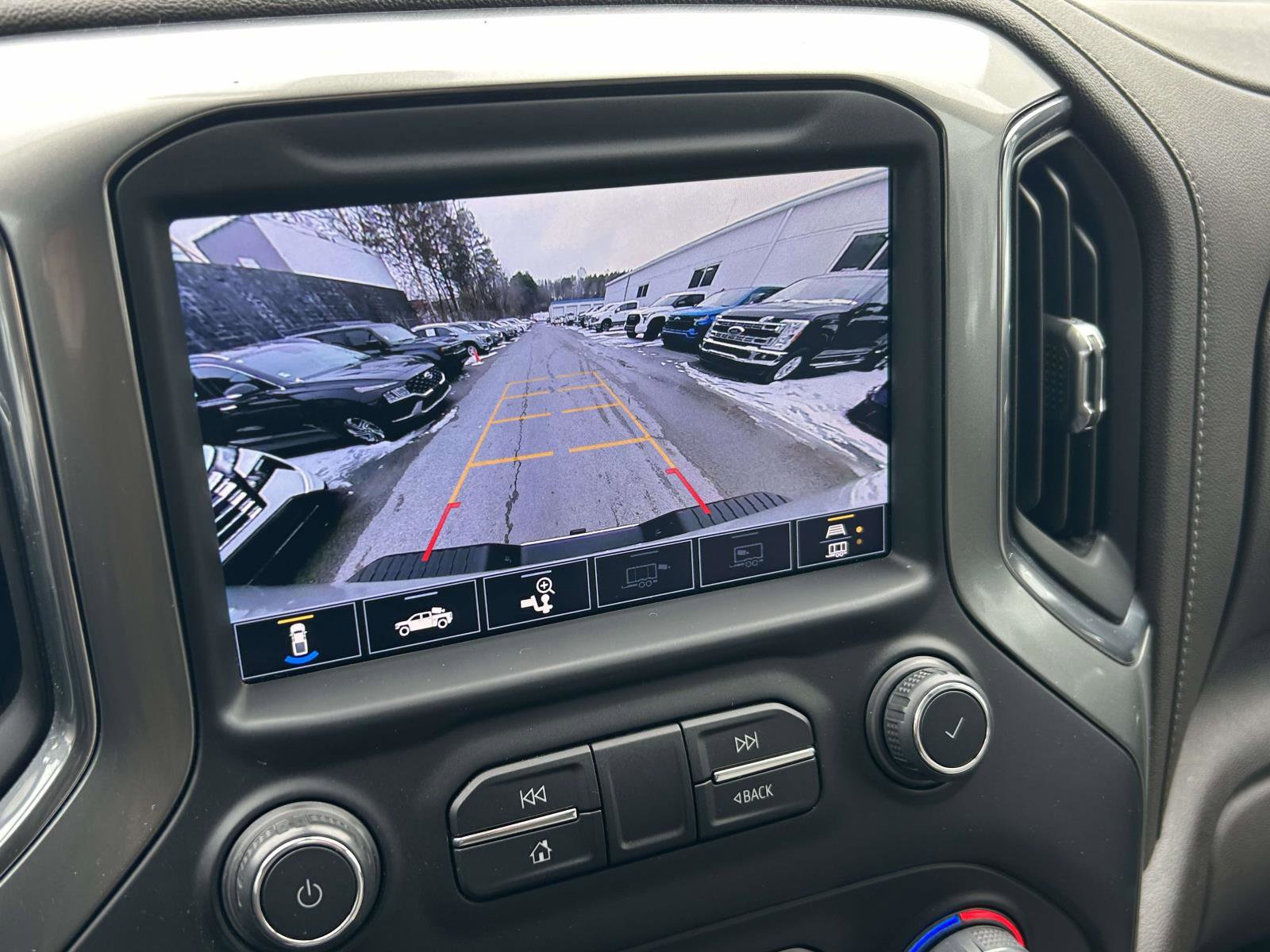 Used 2021 Chevrolet Silverado 3500 LTZ w/ LTZ Convenience Package image 23