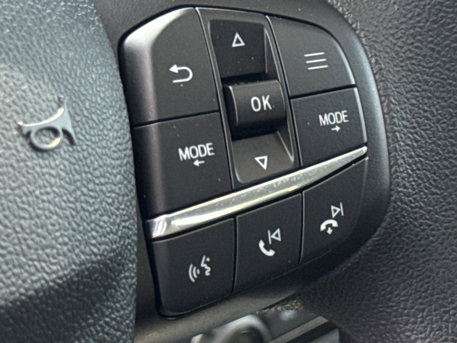 Used 2025 Ford Maverick XLT AWD/4WD image 13