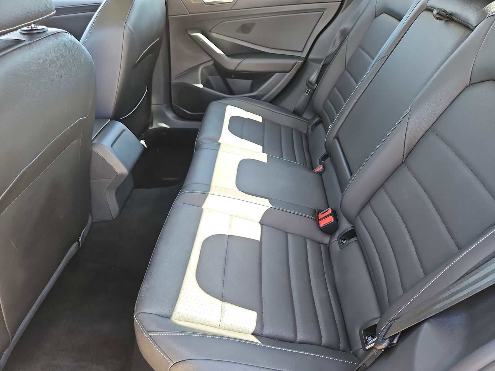 Used 2021 Volkswagen Jetta SE image 20