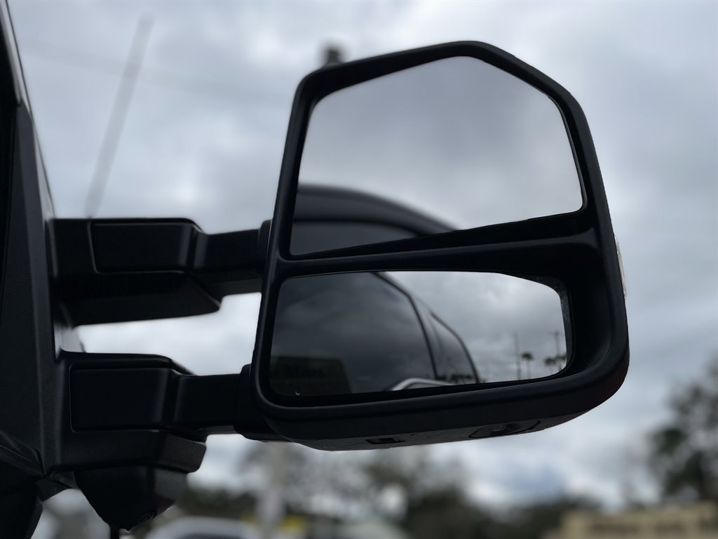 Used 2023 Ford F450 Platinum w/ FX4 Off-Road Package image 45