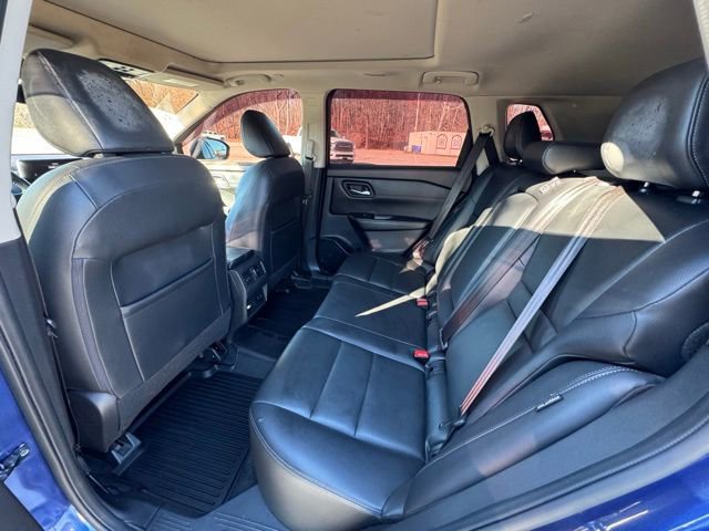 Used 2022 Nissan Rogue SL image 16