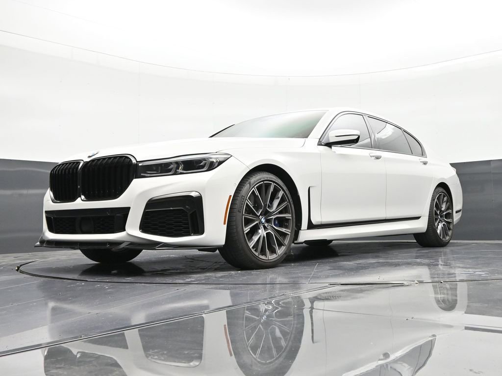 Used 2021 BMW 750i xDrive w/ M Sport Package AWD/4WD image 20